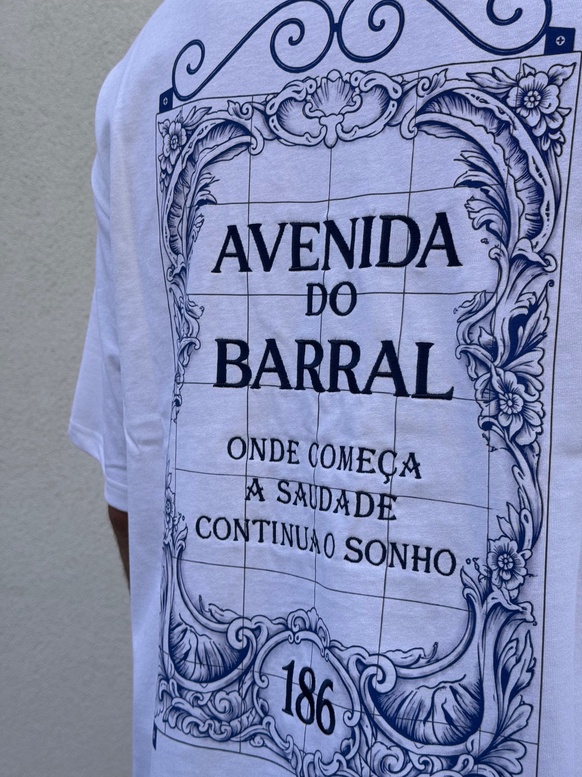 T-SHIRT AVENIDA